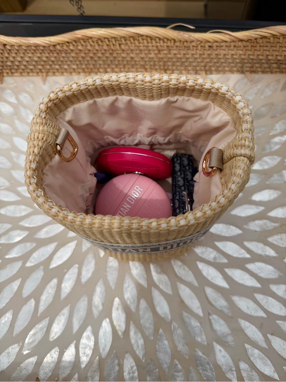 Dior vip gift Straw Bucket Bag with Blue Drawstrings - Picture 4 of 6